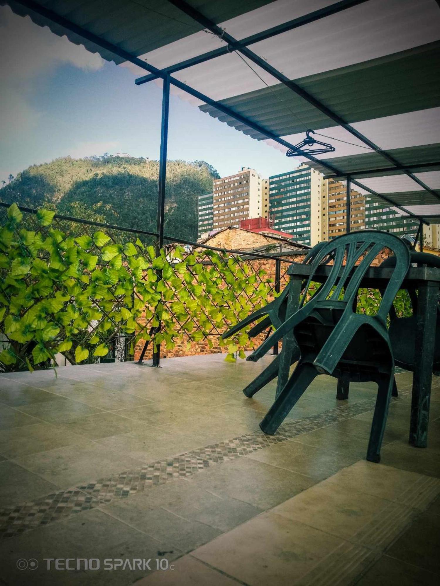 H C De Quevedo Hotel Bogota Exterior photo